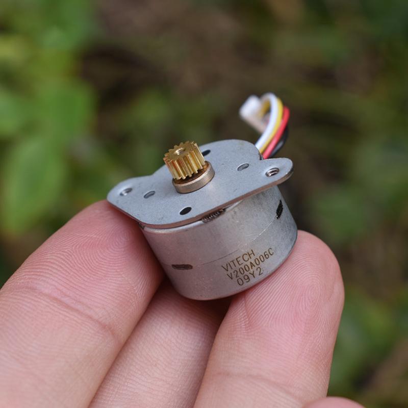 1 Piece Micro 2-Phase 4-Wire Stepping Motor Mini 20Mm Round Stepper Motor 15 Degree 15 Teeth Copper Gear Diy Printer
