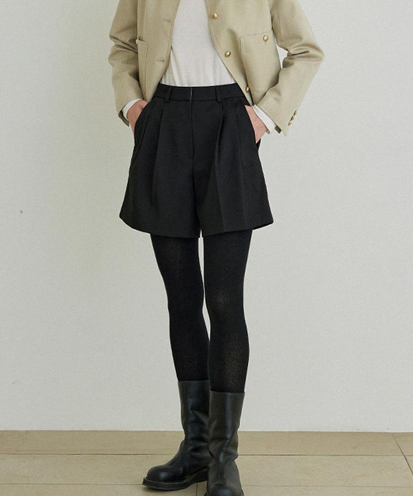 Aejeuipeu Louis Half Pants (Black)