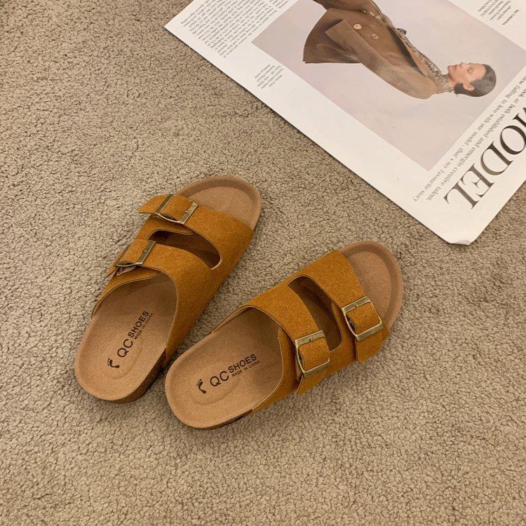 

Великий розмір м яка підошва нековзні тапочки жіночі літнє взуття 2024 нові інтернет-знамениті популярні пляжні товста підошва прохолодні тапочки 42 коричневий