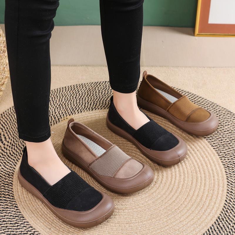 2025 spring new casual retro flat women's single shoes light and comfortable mother shoes lazy one-pedal big head shoes