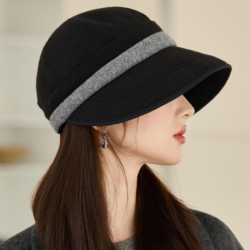 Autumn and Winter New Hat Women's Equestrian Hat Outdoor Windproof Warm Retro Newsboy Hat