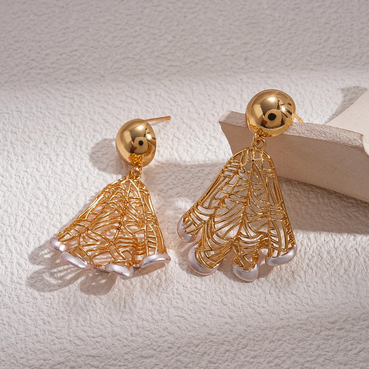 Real gold pleated hollow mesh earrings temperament fashion niche earrings