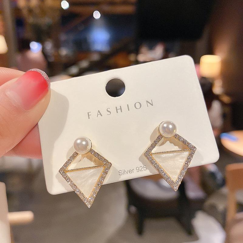 

Geometric Rhombus Full Crystal Imitation Pearl Stud Earring for Women Female Sweet Zircon Wholesale Wedding Christmas Gift