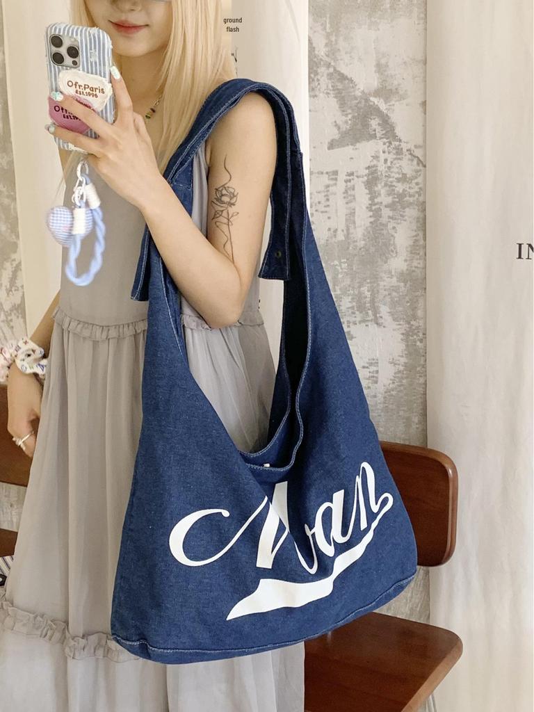 2025 Autumn Versatile Denim Canvas Tote: European & American Retro Style, Large Capacity Shoulder Bag for Students