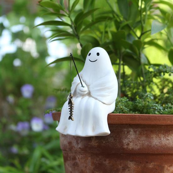 Halloween Sculpture Synthetic Resin Skeleton Fisherman Statue Mini Ghost Fishing Pond Garden Decoration
