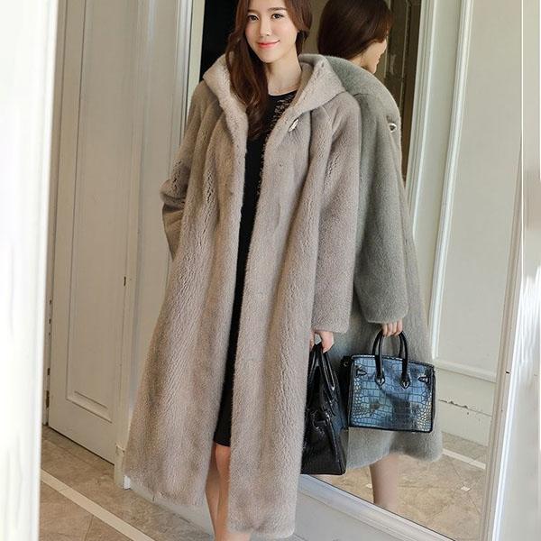 Winter Oversized Long Hooded Fur Coat Women Trendy Female Warm Overcoat Vintage Casual Loose Faux Fur Coats Plush Coats