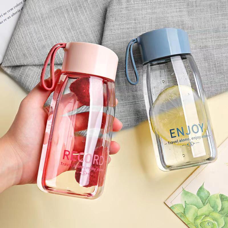 Stylish High-Value Portable Water Cup for Women - Durable, Heat and Drop Resistant Plastic for Students