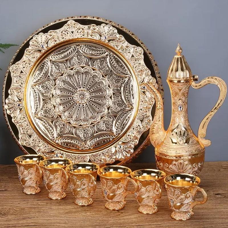 European Wine Set, Alloy Home Peacock Wine Pot Set, Golden Vintage Wine Glass, Wine Pot Home Living Room Decoration,1Set