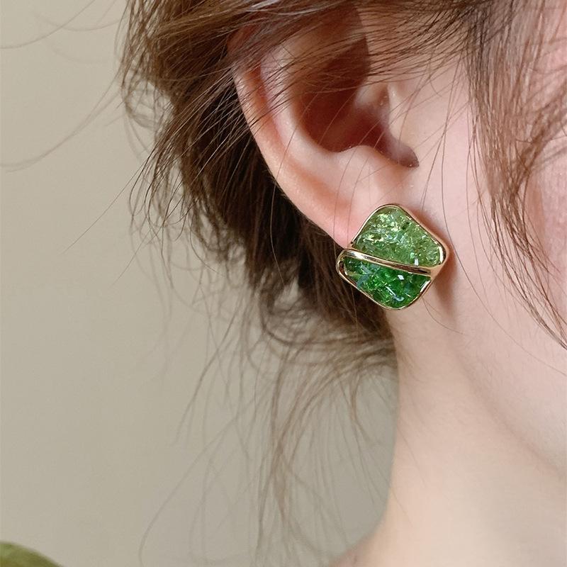 Fashion Shiny Summer Contrasting Crystal Earrings For Women Luxury Simple Versatile Girls Earrings  Elegant Statement Jewelry