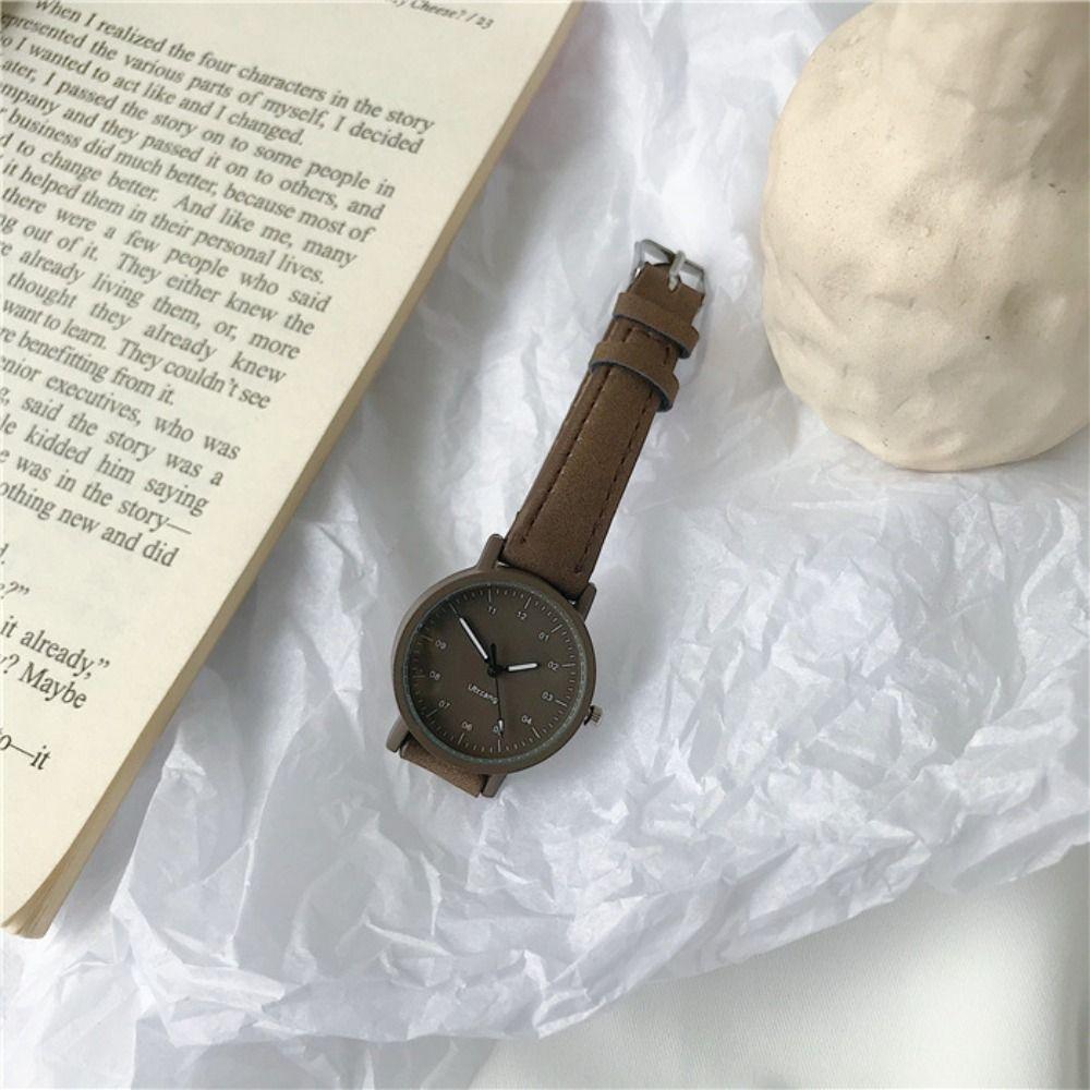 Solid Colo Girls Leather Wrist Watch Round Dial Women's Quartz Watch Clock Fashion   Lady