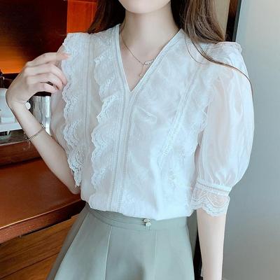 Elegant Lace Patchwork V Neck White Shirt for Women Summer New Vintage Loose Short Sleeve Blouse Woman Fashion Simple Casual Shirts Ladies Tops 24457