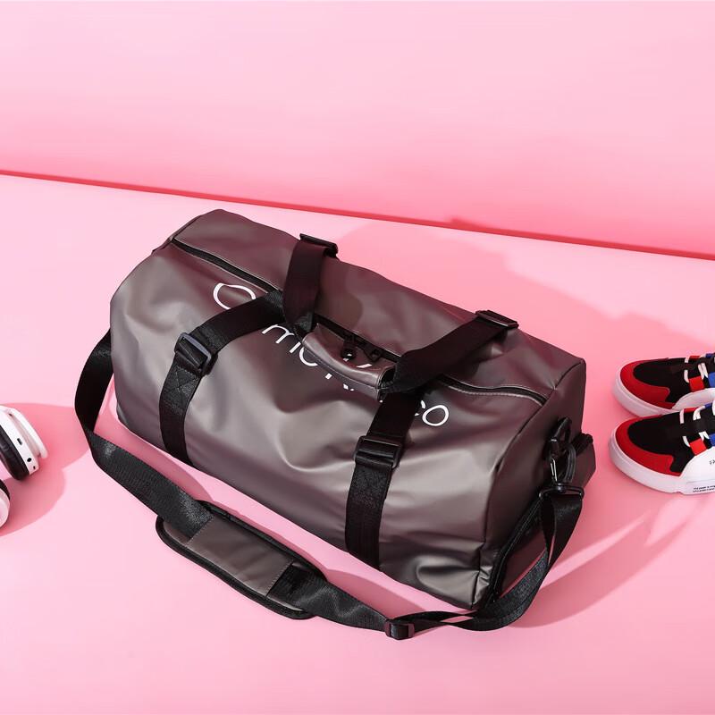 

TOUROMAN Dry-Wet Separation Fitness Travel Bag with Shoe Compartment