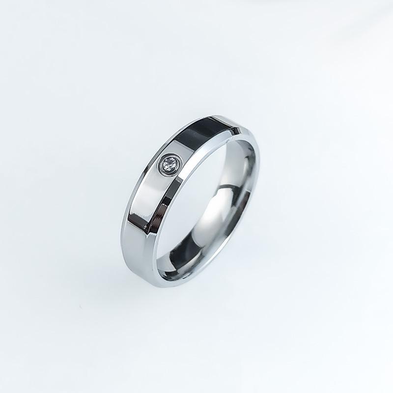 Korean Style Titanium Steel Ring with Inlaid Diamond: Non-Fading, Exquisitely Carved Plain Band for Couples