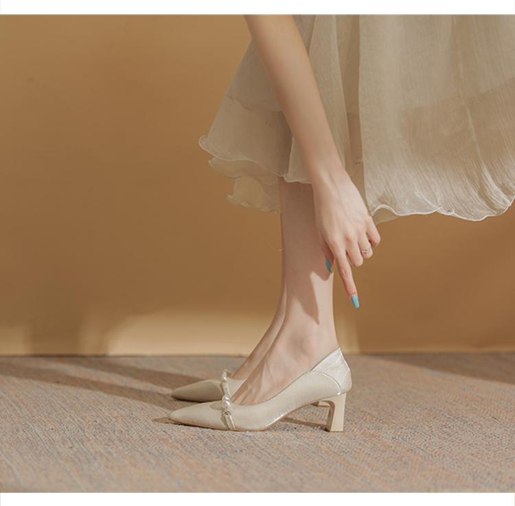 Fashion New high heels slim with fashion temperament of the girl pointed  gentle with skirt women's shoes single shoes