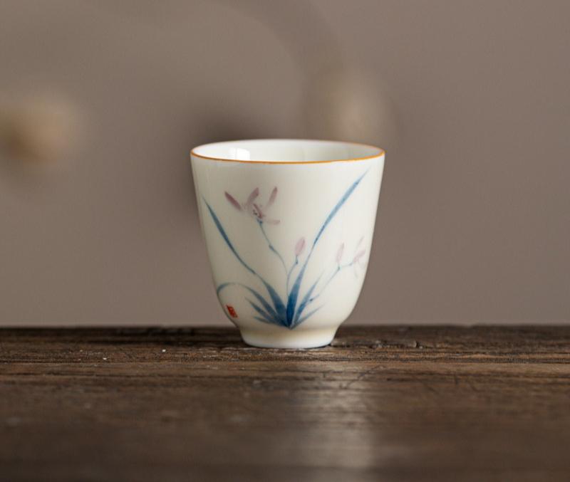 Handbemalte Keramik-Teetasse Unterglasur Blau Lotus Bambus Orchidee Teezeremonie Tasse Chinesisches Gongfu Tee-Set
