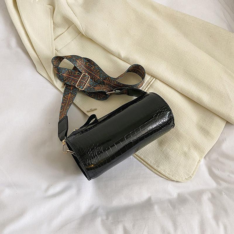 Шикарная Повседневная Сумка Через Плечо Модная и Стильная Женская Сумка Летняя 2023 Корейская Мода