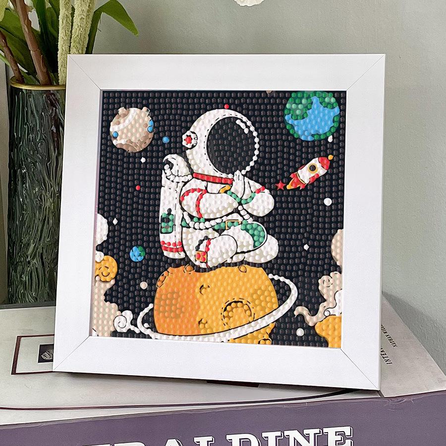 Framed 2023 Astronaut Diamond Painting Kit: Children's DIY Crystal Stickers