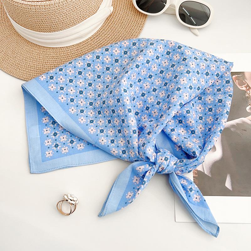 Retro literature and art small fresh cotton printed small square scarf versatile neck protection neck silk scarf spring and summer decoration tied 65*65