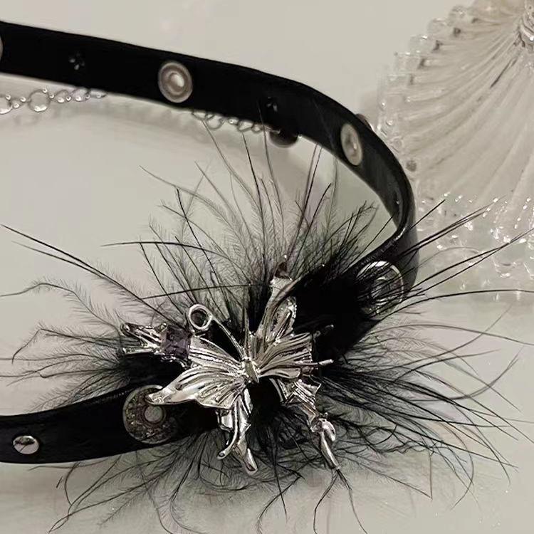 Black leather butterfly feather necklace female sweet cool babes pure desire wind niche design autumn and winter sweater chain collarbone chain
