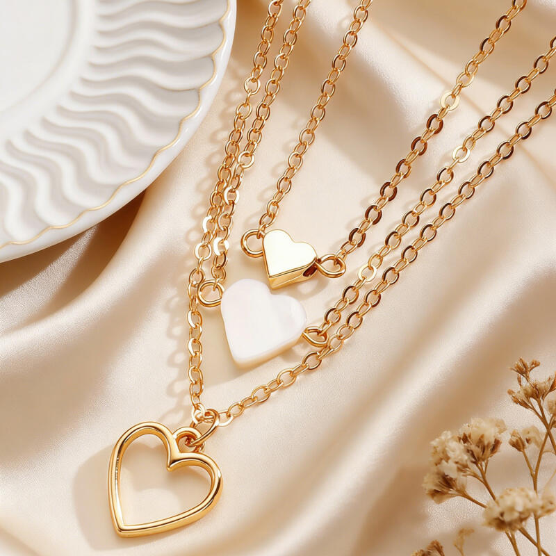 3Pc/Set Minimalist Heart Pendant Necklaces for Women Ladies Europe and America Gold Color Fine Necklaces Jewelry Accessories