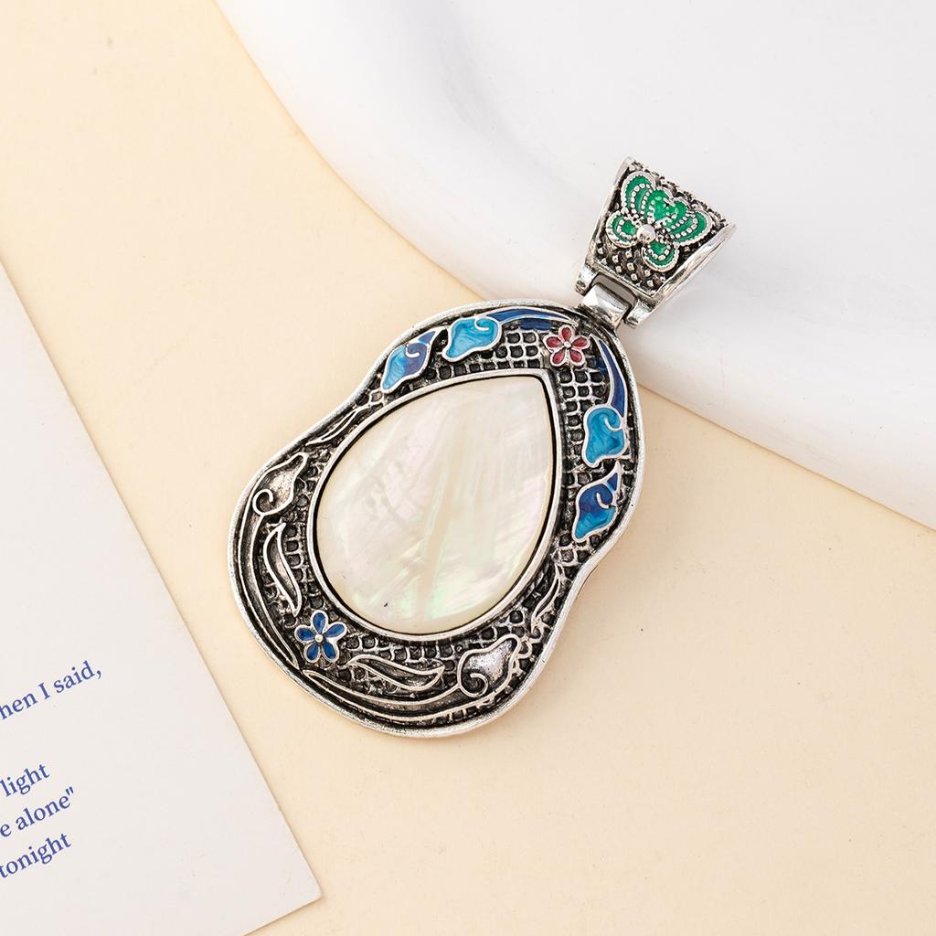 1Pc Vintage Bohemian Style Natural Shell Pendant, Unique Elegance Luxury Teardrop Shape Charms for DIY Christmas Women Necklace Accessories Crafts