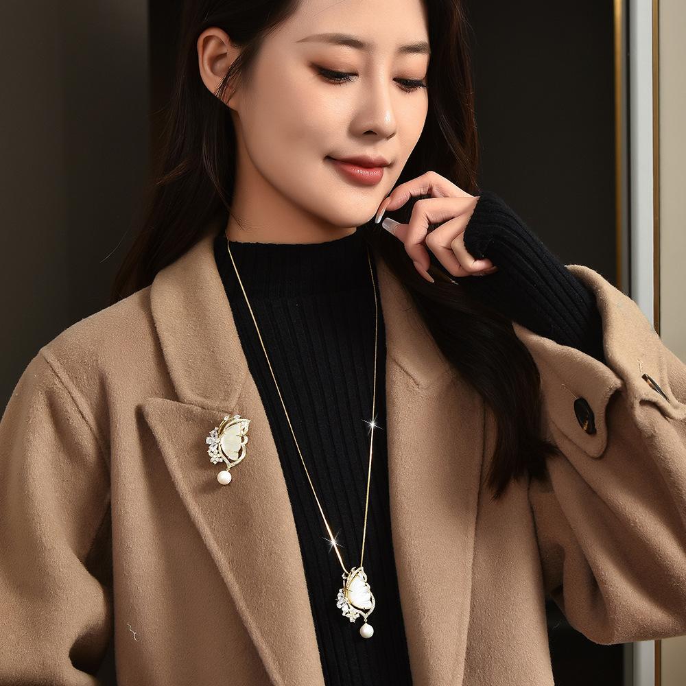 Herbst und Winter Lange Halskette Damen Muschel Schmetterling Perlen Anhänger Pullover Kette Ein Zwei-Trage-Kleidungsstück