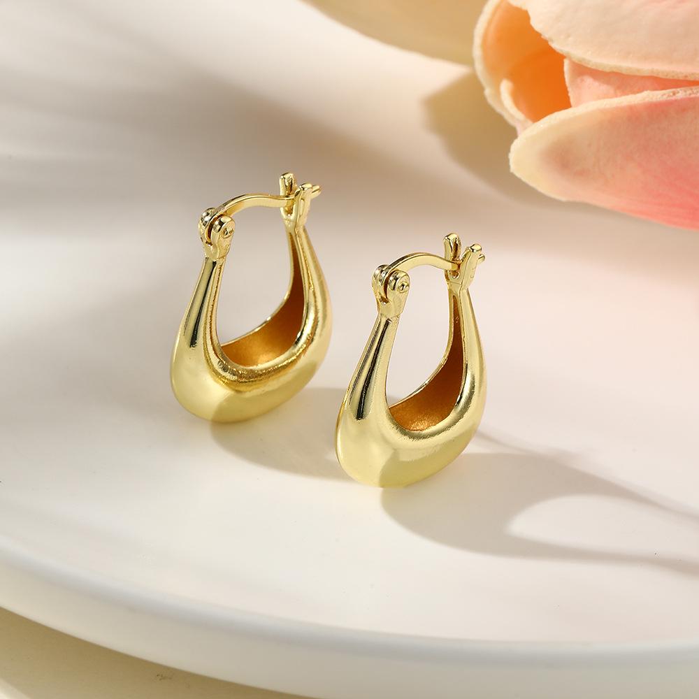 18k Gold Plated Hollow U-Shaped Earrings - Minimalist Photosensitive Women's Jewelry