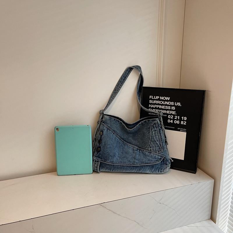 Fashion Denim Bag With Spliced Design And Zipper Closure For Daily Use