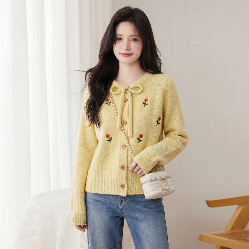 Women s Relaxed Round Neck Knit Sweater One Size