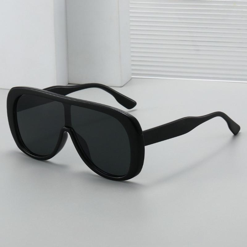 Big Frame One Piece Face Shield Sunglasses Luxury Women Black Lens Sunglasses Punk Oversized Sunglasses