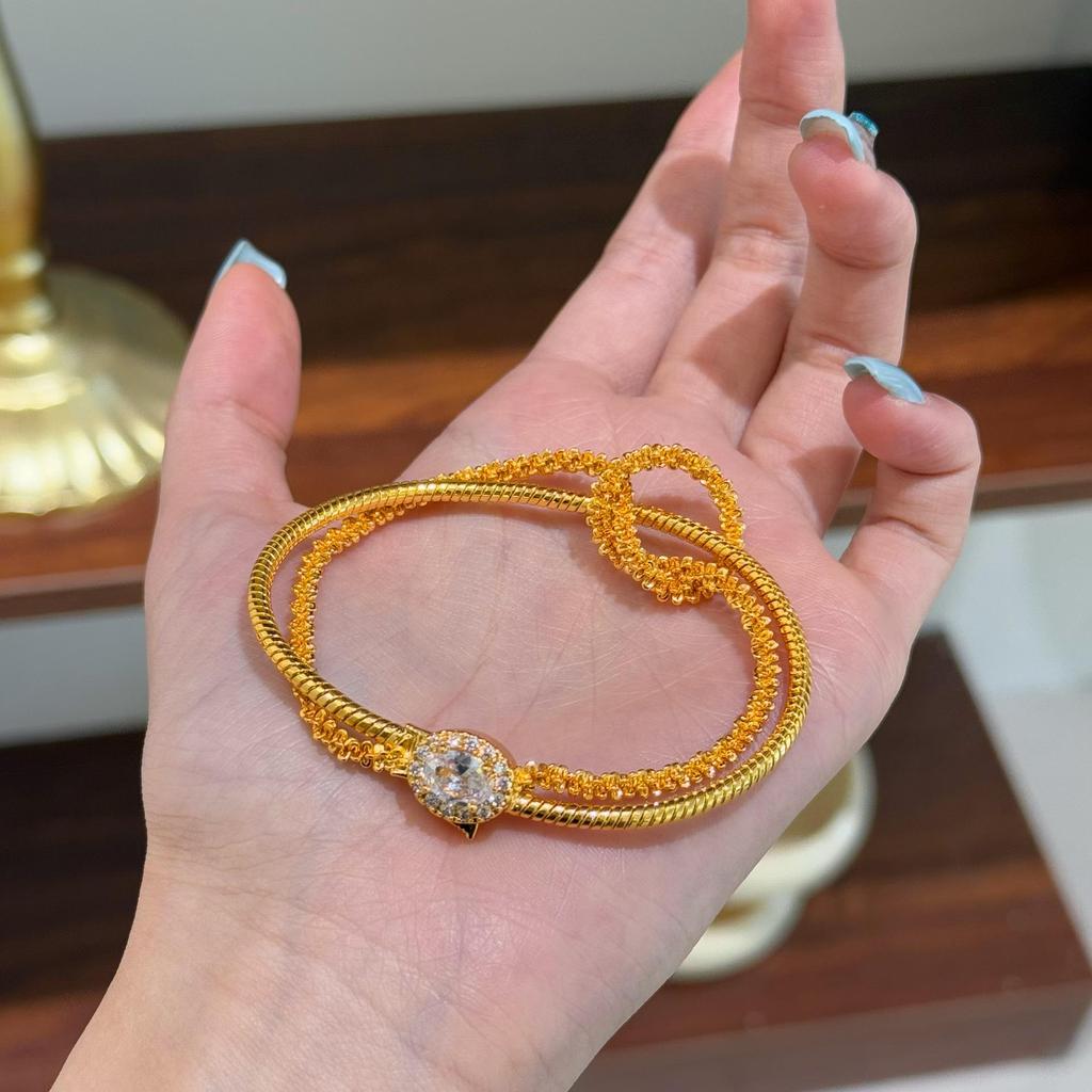 French Retro Silk Satin Floral Bracelet: Exquisite, Fashionable, Light Luxury Hand Jewelry