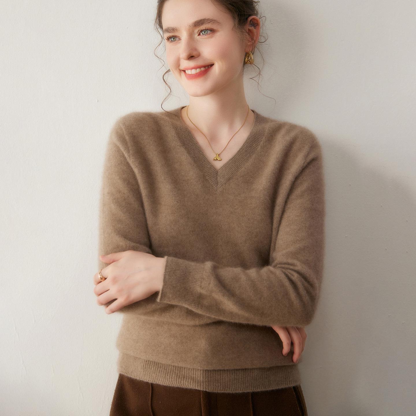 

Women s Cashmere Knitwear V-Neck Sweater - Autumn/Winter Long Sleeve, Versatile Crossover Ribbed Design, Loose Fit, Slimming Innerwear Small