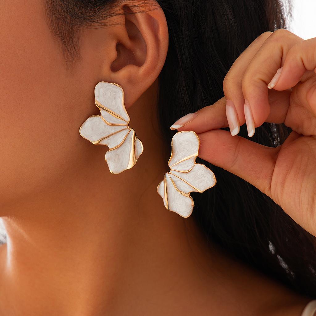 Ingemark 5 Colors Boho Oil Drip Metal Stud Earrings for Women Trendy Kpop Petal Flower Piercing Earrings Y2K Zircon Accessories