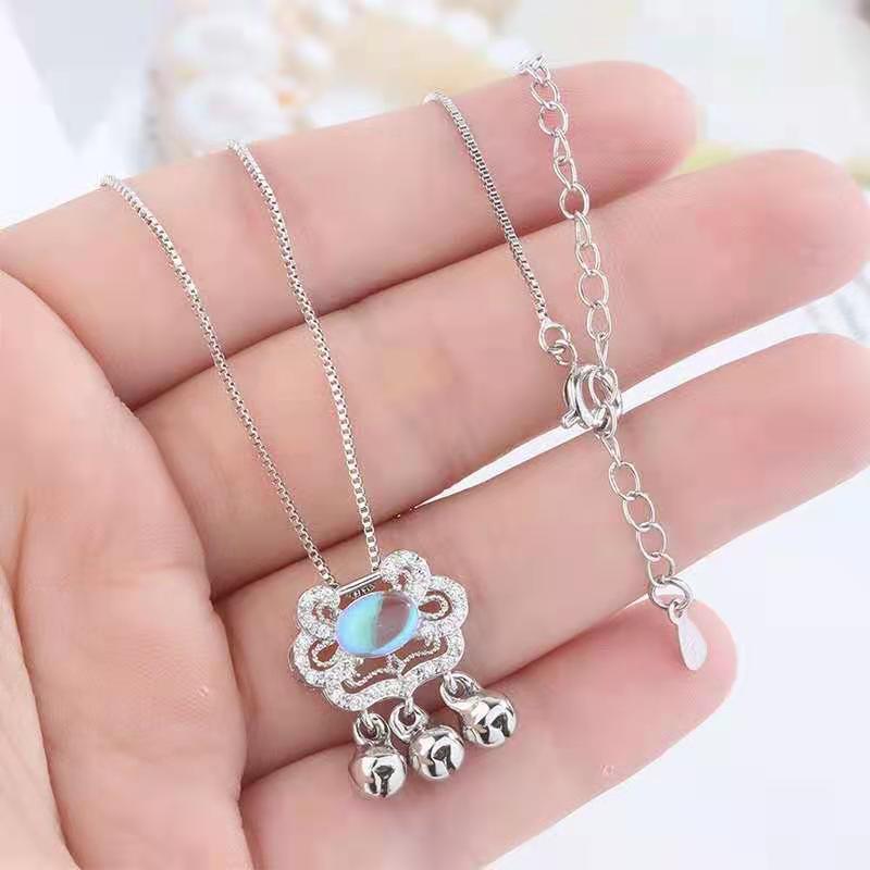 Moonstone Cat s Eye Clavicle Necklace - Elegant  Trendy Lock Design for Women
