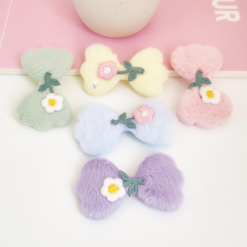 Women's Decorative Accessories: Embroidered Cartoon Flower Bowknot Fabric Patches for Clothing, Shoes, and Hats.
