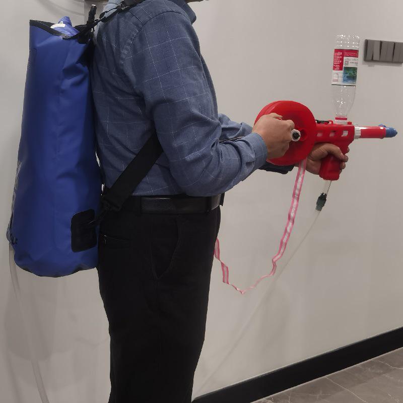 Hand-Cranked High-Pressure Water Gun with 1.5m Silicone Hose for Continuous Spray