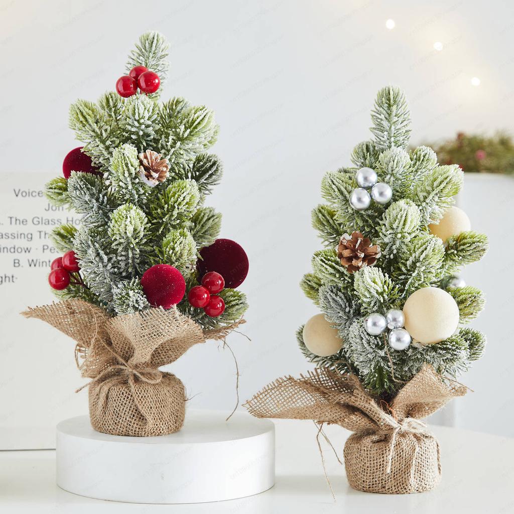New Christmas decoration scene atmosphere arrangement small desktop Christmas tree flocking ball cafe table ornament