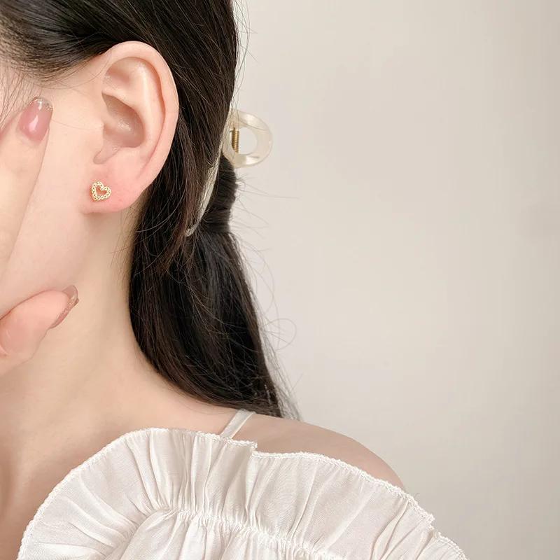 Neue Mode Herz Ohrstecker für Damen Hypoallergen Schraubverschluss Knorpel Helix Ohrring Mädchen Piercing Zubehör Schmuck Geschenke