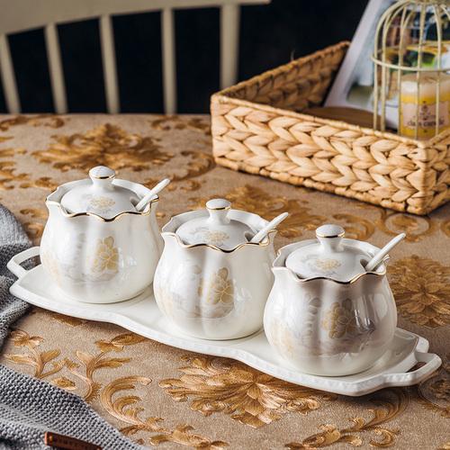 Ceramic Kitchen Spice Jar Three-piece Suit