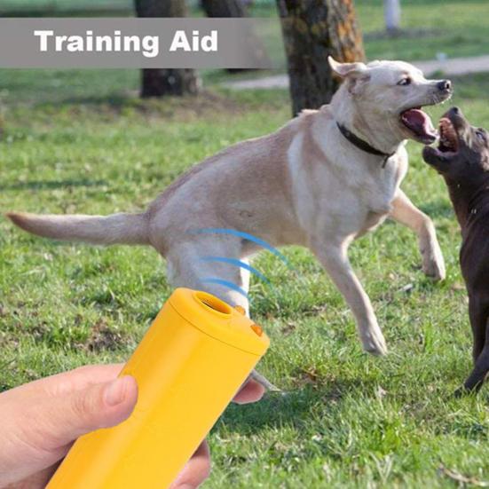 Ultrasonic Dog Repeller Stop Barking Bad Behavior LED Flashlight Portable Design Multifunctional Dog Repeller