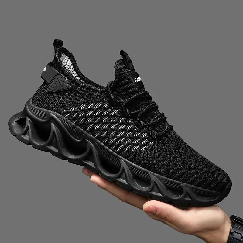 Fashion 2025 Outdoor Men Shoes Breathable Classic Running Sneakers Comfortable Mesh Shoes Slip On Walking Sneakers Tenis Masculino Male