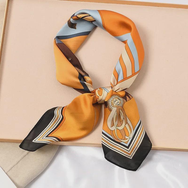 Vysoce kvalitní hedvábný šátek: 70cm Módní dámský čtvercový šátek, Celoroční, Lehký na jaro, podzim, léto, nebo jako stylový doplněk ke košili.