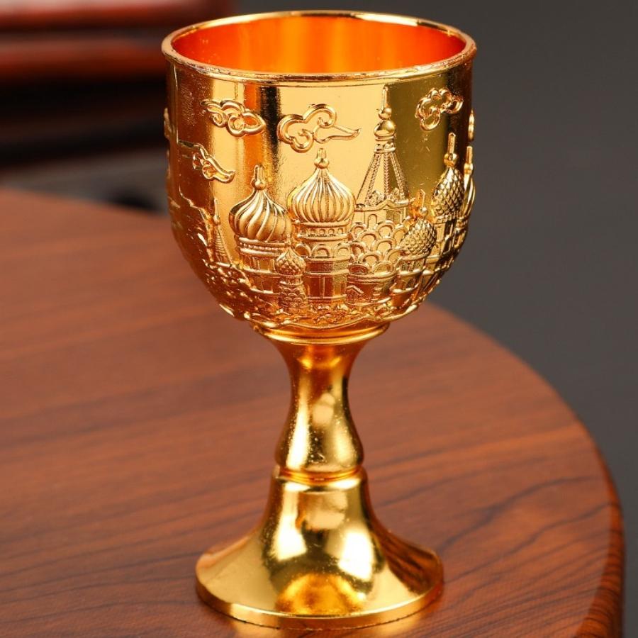 European Vintage Wine Glasses,Carved Castle 30 ml Mini Spirit Vodka Cup,Bronze Alloy Portable Spirits Goblet,Wedding Decoration