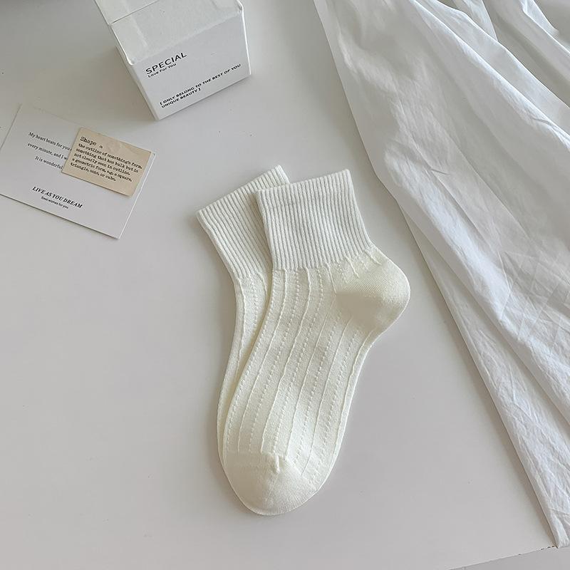 

Женские весенне-летние мультяшные вышитые полосатые носки с буквами, влагоотводящие и дышащие 1 pair белый