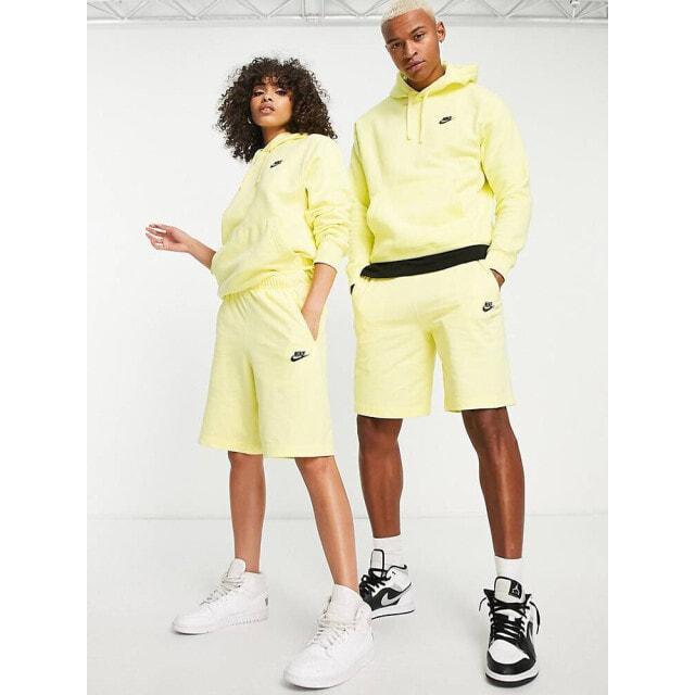 

Светло-цитроновые шорты Nike Club