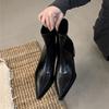 Franska spetsiga ankelstövletter dam tjock klack 2025 nya höst och vinter mjukt läder dragkedja bak hög klack smala stövlar