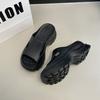 Fashion and Versatile Outer Wear, Light and Casual Beach Sandals 2025 Summer and Autumn New One-word Thick-soled Height-enhancing Cool Slippers Women