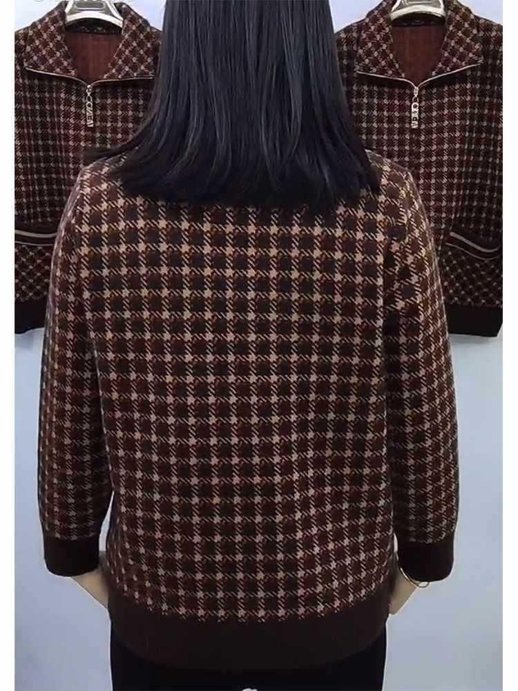 Plus-Size Women's Thick Velvet Jacket with Zipper for Autumn/Winter - Ideal for Middle-Aged and Elderly Moms