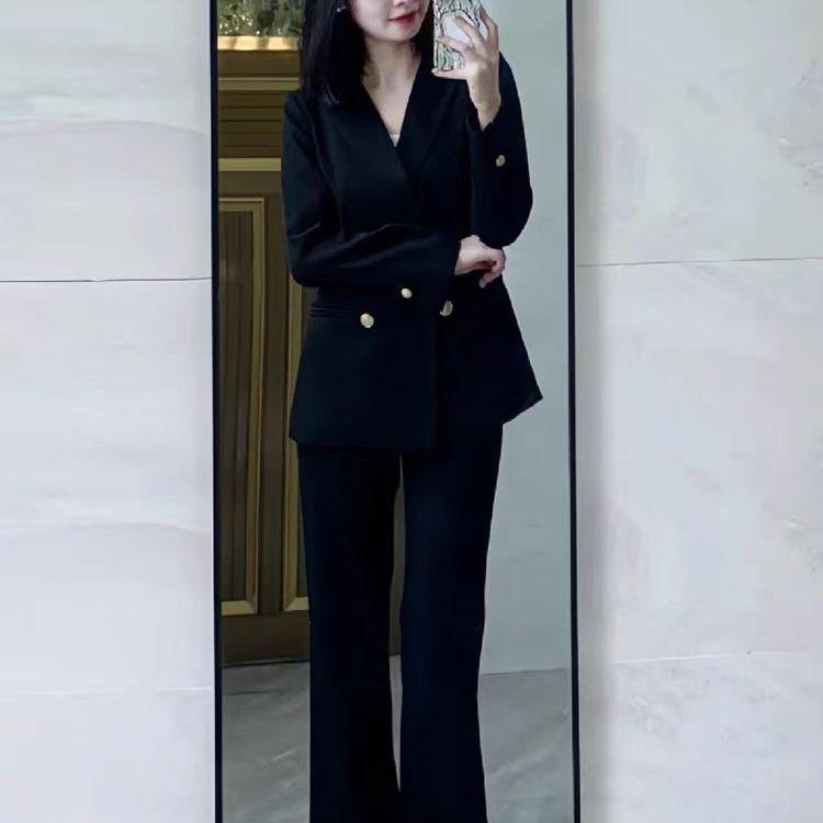 Slimming Black Two-Piece Suit for Women: Professional Spring/Autumn Wear
