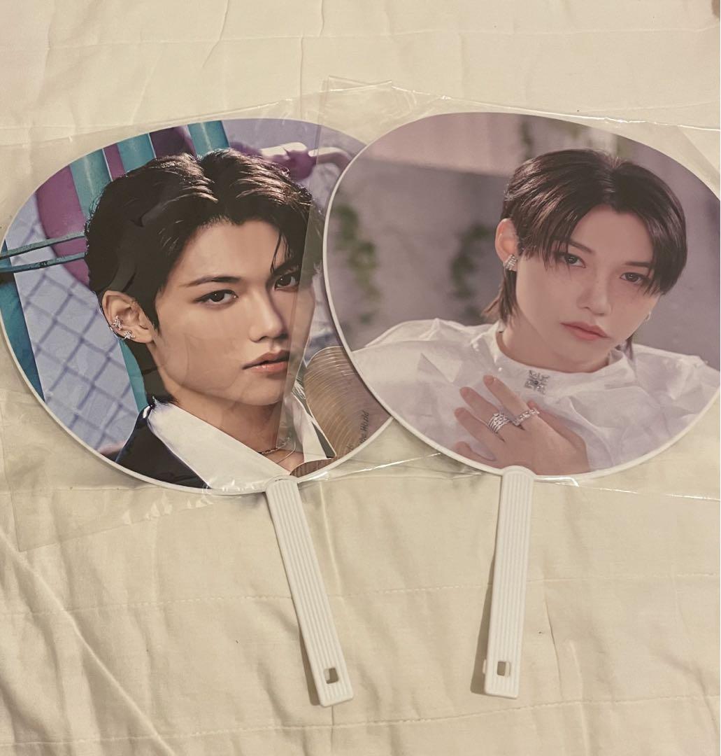 

[USED] Stray Kids Felix Fan Set of 2